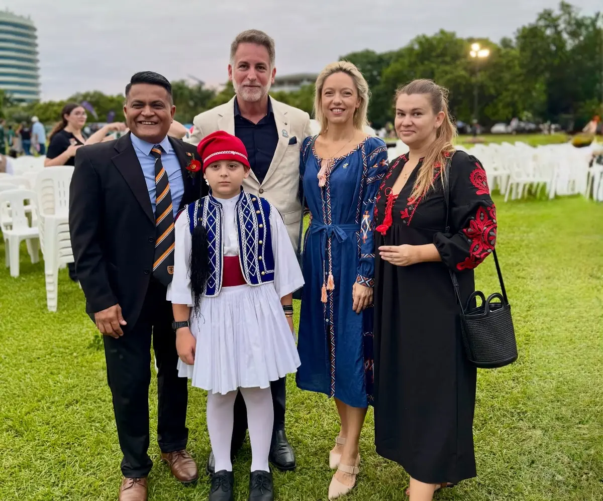 Latvian and Ukrainian representatives at the ANZAC Day gathering